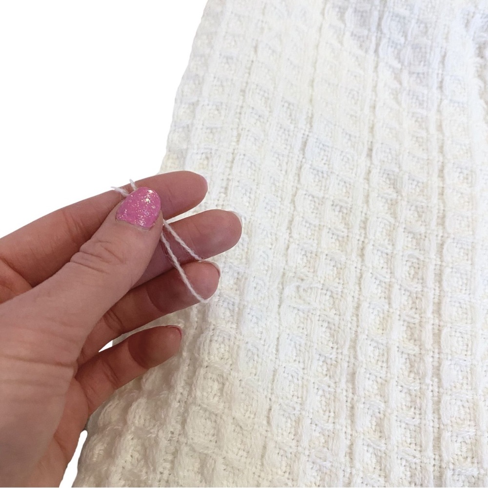 Vintage White Knit Poncho Cape Wedding Fringe Boho Bohemian Hippie Button Up - Picture 9 of 12